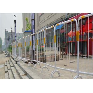 China Flat Feet Bridge Temporary Mesh Fencing Heavy Duty Yellow Powder Coated on sale