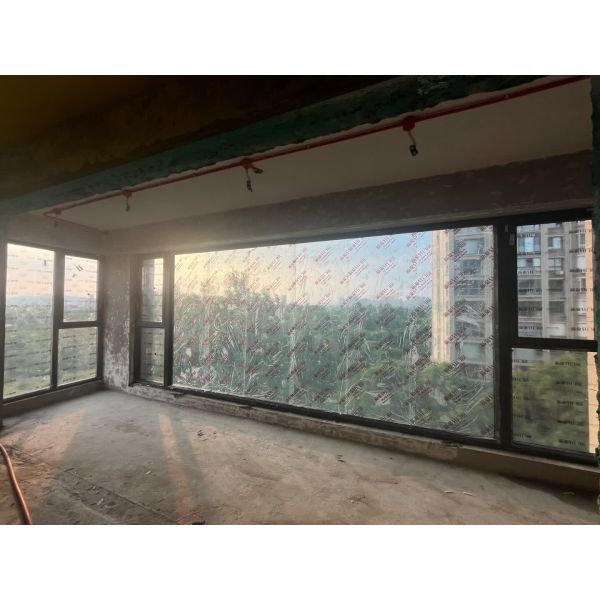 Light-Diffusing Folding Window Design Creating Soft Ambiance in Bathroom