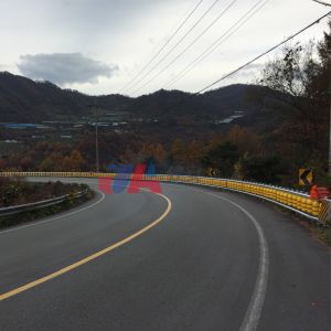 Roadway Used Eti Rotary Barrier EVA PU Roller Cushion Crash Barrier for Highway