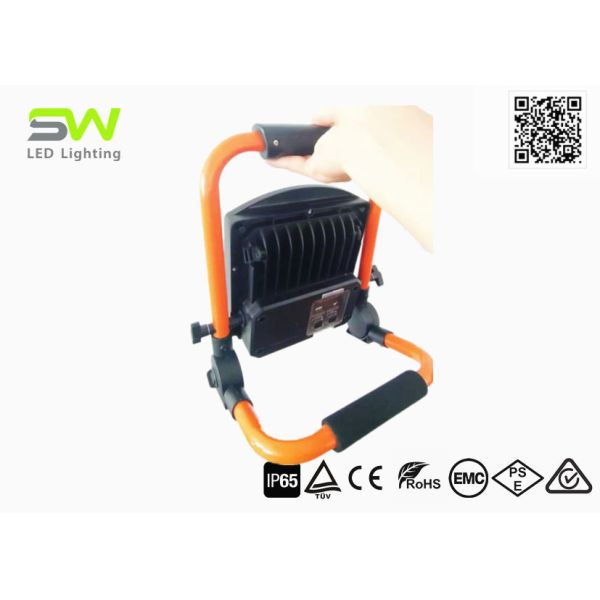 Innovative 5000 Lumens 60W Rechargeable LED Work Light With Irony Handle Stand