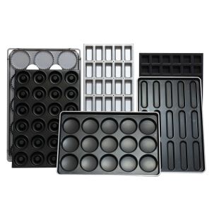 RK Bakeware China-800X600 Mackies 48 Cup 1.1 Oz. Glazed Aluminum Texas Muffin