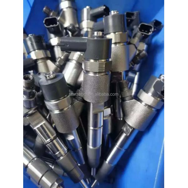 D06FR Diesel Fuel Magnet Injector for Sany SY245H SY265C 0445110603 Part number 32R61-10010