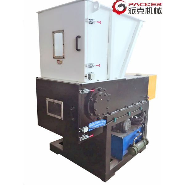 Quality Rotate Blade Plastic Waste Shredder , Plastic Recycling Shredder Hydraulic Pushing wholesale