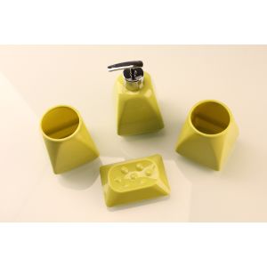 SGS 0.25ml/T Refillable Empty 200ml Plastic Lotion Bottles With Pump