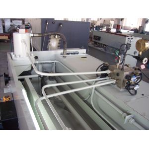 Guillotine Type Hydraulic Shearing Machines For Plate , Metal Cutting Shears