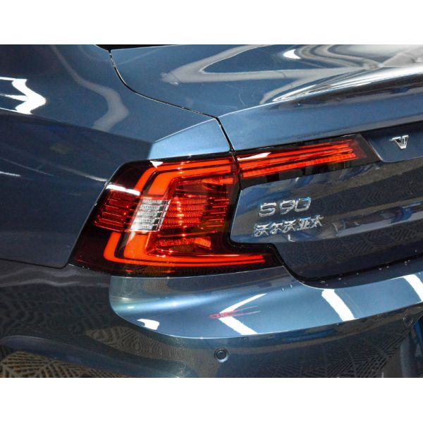 Gasoline Plus 48V 2023 VOLVO S90 B5 2.0T 250HP Luxury Version Left Hand SUV