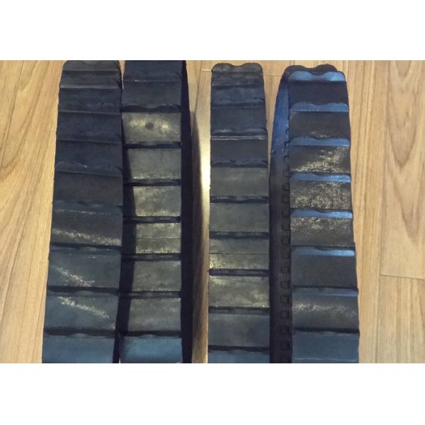 Quality Lawn Mover Lightweight Rubber Tracks , 60mm Width 40 Links Small Tank Tracks wholesale