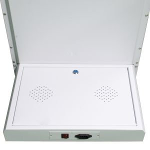 Movable LCD Advertising Digital Signage 32inch Totem With Universal Wheels