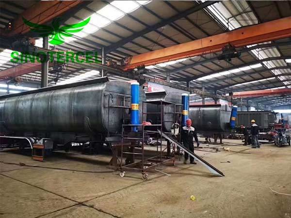 Quality Tri Axle Fuel Tanker Semi Trailer 50 Tons - 80 Tons Semi Tanker wholesale