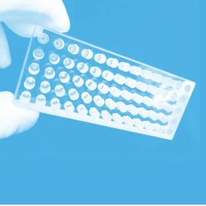 1050C ZKTD Perforated Quartz Plate With Porous Corrosion Resistance For Harsh Environments