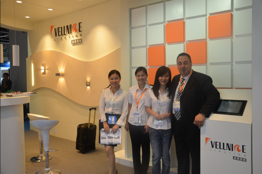 Trimless Giro Series 3000k Square Led Bathroom Downlights Low Heat Good Performance