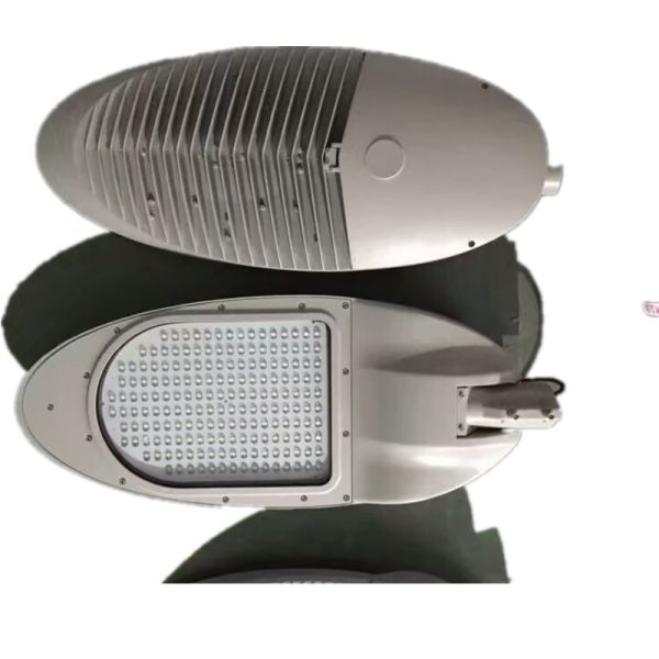 Quality Dimmable Integrated LED Street Light Fixture Commercal Waterproof Bridgelux Source wholesale