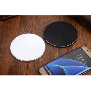 Super Slim Qi Compatible Wireless Charger 10W/7.5W/5W Fast Charging Wireless Pad