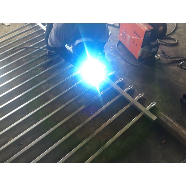 Interpon powder coated Crimped Spear Garrison Tubular Fence Panels 2100mm Height*2400mm width