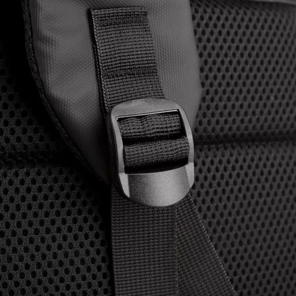 15.6" Business Laptop Backpack With Phone Charger 12.6Litre For School Travel