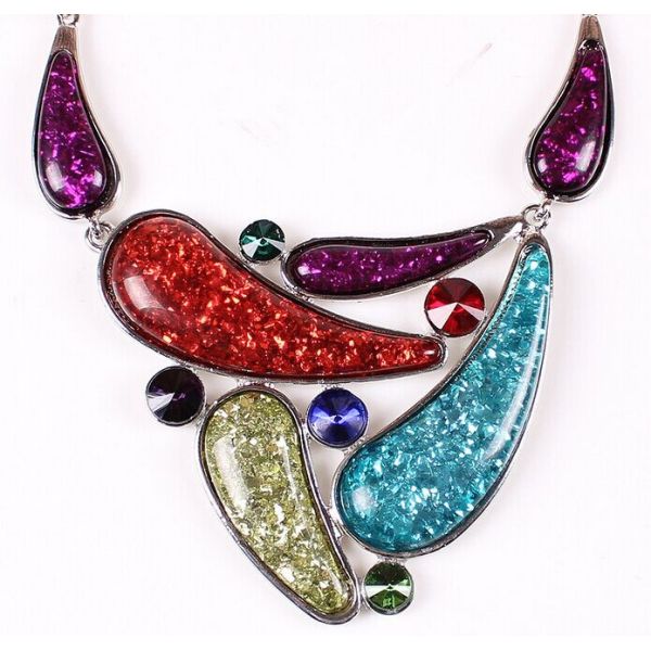Quality European and American retro-grade resin glitter sprinkled with diamond necklace wholesale