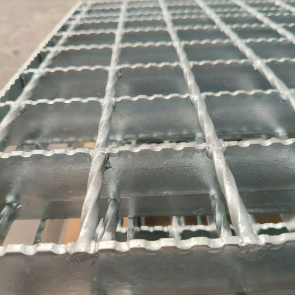 Quality UV-Resistant Steel Gratings: Fade-Proof and Long-Lasting Colors wholesale