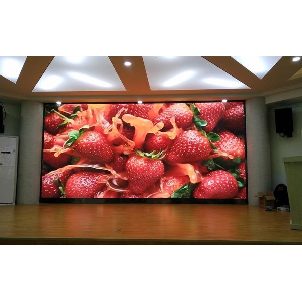 2000CD/Sqm Brightness Indoor Full Color LED Display 1R1G1B SMD3528 Long Life