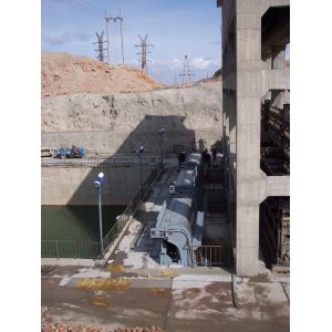 Thickness 4.5 to 16 Mm Trash Rack Cleaning Machine with Speed Range 150RPM to