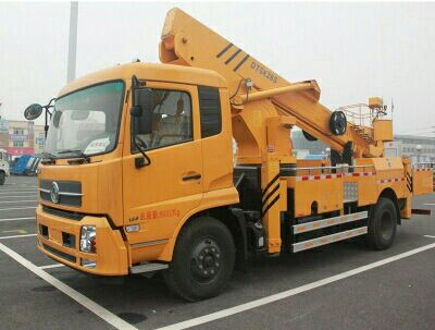DONGFENG Hydraulic Platform Truck , Vehicle Mounted Work Platforms 360°Slewing Angle