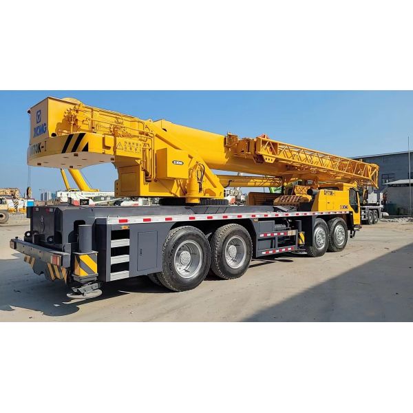Quality 2011 Xcmg 70t Truck Crane Terrian Mobile Crane Hoist Crane Ideal for Heavy Duty Lifting wholesale