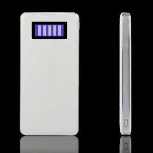8000mAh power bank with lCD power capacity displaying