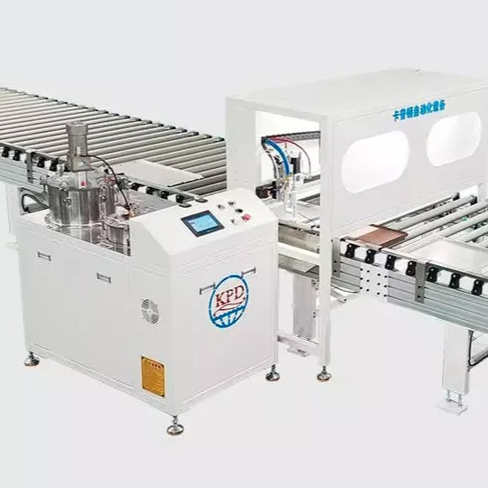 Quality Fireproof Aluminum Honeycomb Gluing Machine with Pump Core Components and PU Spraying wholesale