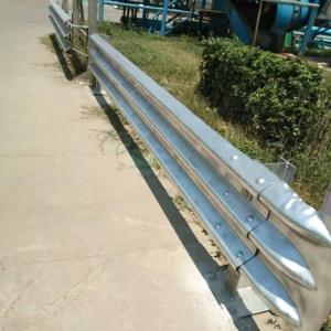Customized Q235 Q345 Highway Guardrail With Post And Spacer Steel Traffic
