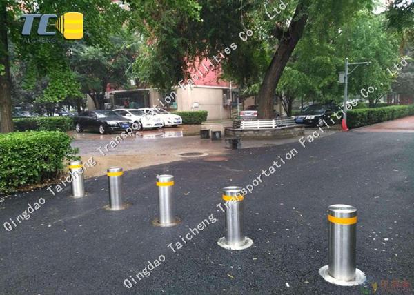 Remote Control Hydraulic Retractable Bollards Traffic Surface Mount For Car Parking