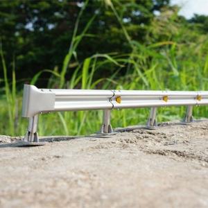 Outdoor Security Galvanized Steel Highway Road Guardrail Crash Barrier with C