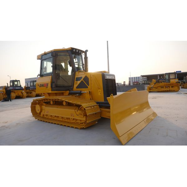 13.7 Tons Weight 130hp Small Bulldozer Machine SD13 With Straight Tilt Blade