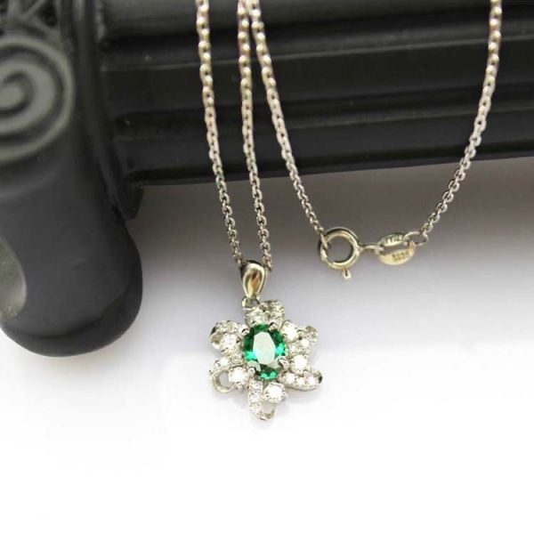 Sterling Silver Cable Chain Oval Green Cubic Zircon Pendant Necklce (P10)