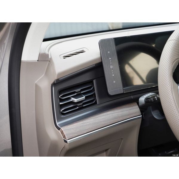 Tire Size R18 2024 Saic Roewe RX9 2.0T 242HP L4 Gasoline Cars 6 Seats Cars With Electric Driver's Seat Adjustment