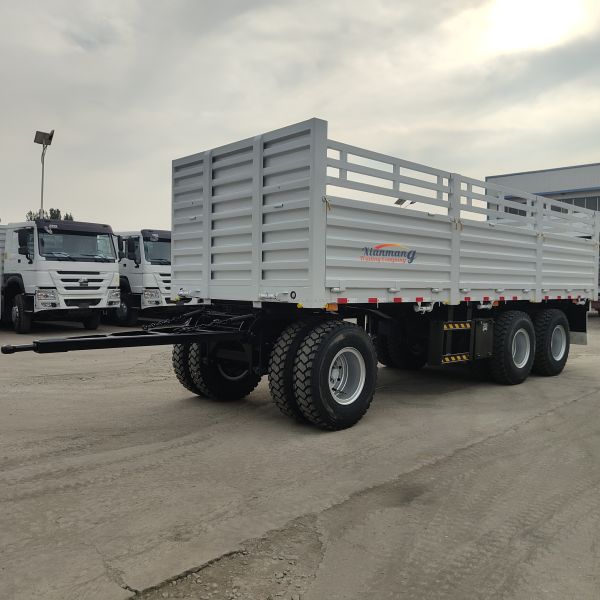 Customized Sinotruk HOWO 6X4 371HP 400HP 35t Used Cargo Truck 3 Axles Draw Bar Trailer