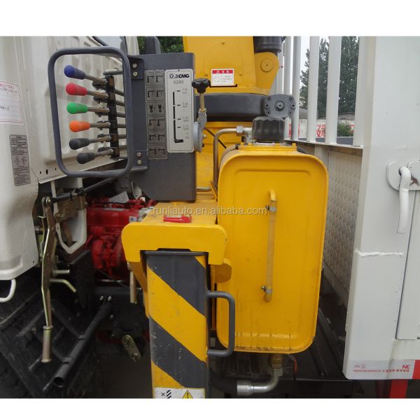 DFAC 3 Ton Knuckle Crane Truck 4X2 Drive Wheel Vehicle Mounted Crane Euro 3