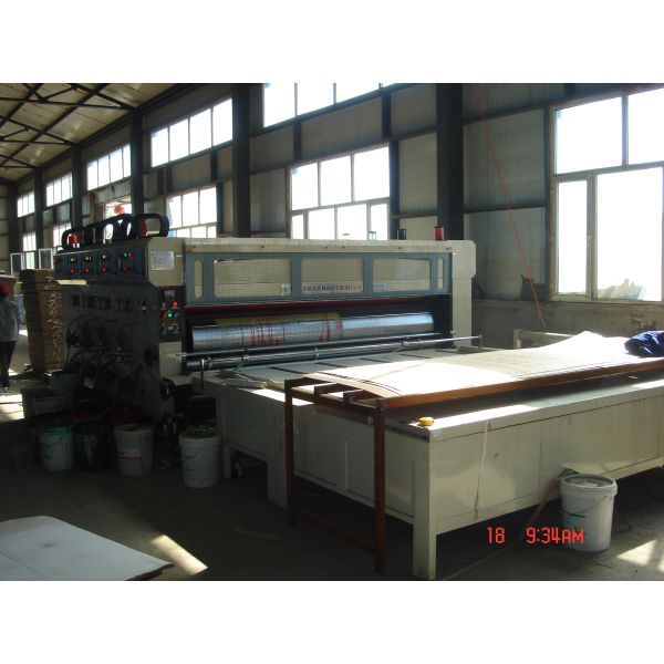 Chrome Surface Grinding Chain Feeding Four-color Flexo Printing Carton Slotting Machine