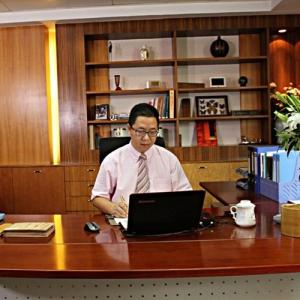 Reconstituted Washed Oak Wood Veneer Slice Cut Technics Vertical Grain Standard