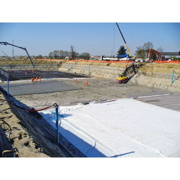 Short Filament Pet Polyester Geotextile Nonwoven Black And White Color Geosynthetic Materials Road Geotextiles