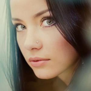 Heart Nose Stud l Shape Stainless Steel Crystal Rhinestone Nose Piercing Jewelry