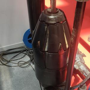 Expander pipeline in-situ replacement system radial expansion force replacement