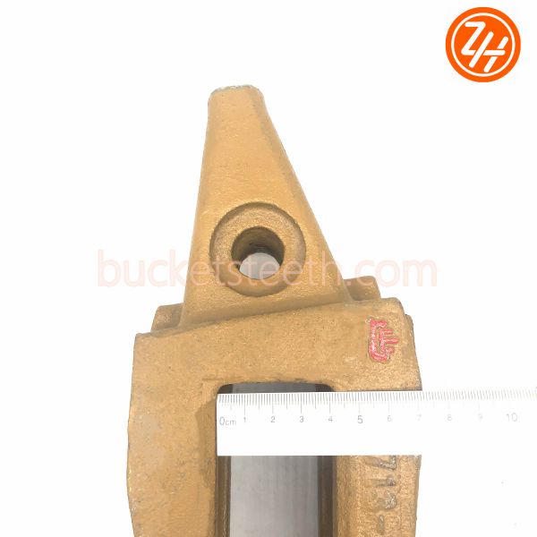 2713-1218 2713-1217 DH220 Excavator Bucket Teeth Adapter Alloy Steel
