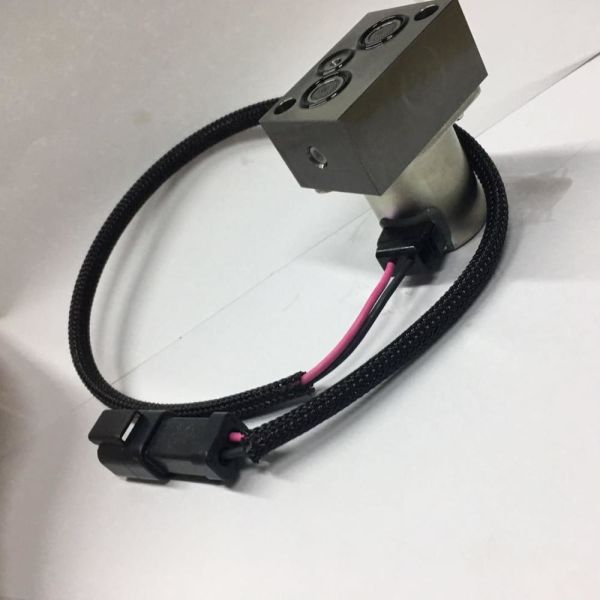 PC200-8 Excavator Control Valve , 702-21-57400 Solenoid Valve Komatsu