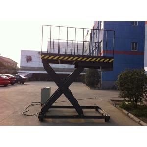 Scissor Mechanism Hydraulic Dock Lift , Electric Dock Lift Lifting And Lowering
