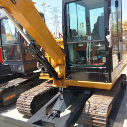 CAT 305.5 E2 Second Hand Excavator 5 Ton Digger With Backhoe Internal Combustion