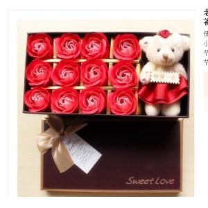 New creative promotion gift product wedding gift 12 flower soap with bear