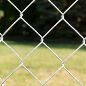 Black PVC-Coated Chain-Link Fence/Cyclone Fence 1.8mx20mx60*60mmx3.3mm