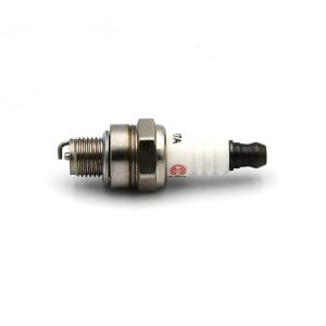 Small Engine Spark Plug Excellent Performance CMR7A Original Factory Auto Plug