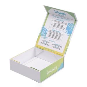 Luxurious Paper Magnetic Close Foldable Gift Box Gold Or Silver Foil Stamping