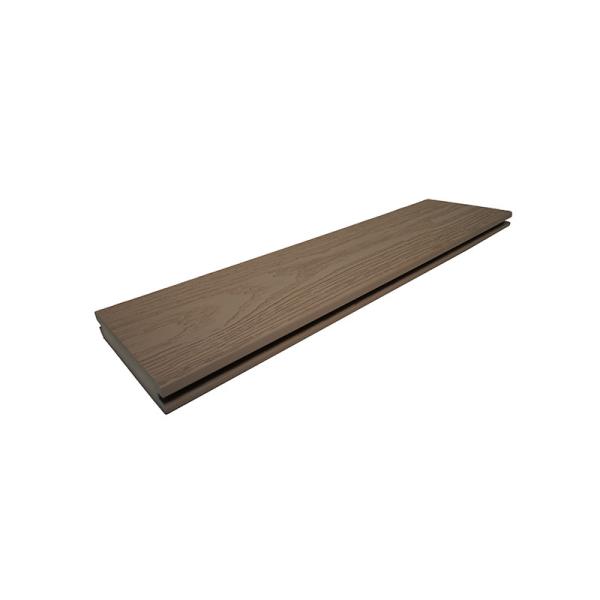 Ipe 140mm*25mm Grooved Solid Decking for Industrial Spaces Resistant to Wear and