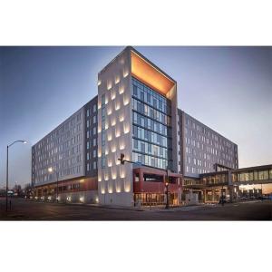 Preferred Space Frame Steel Structure Shopping Mall Galvanized Decoiling